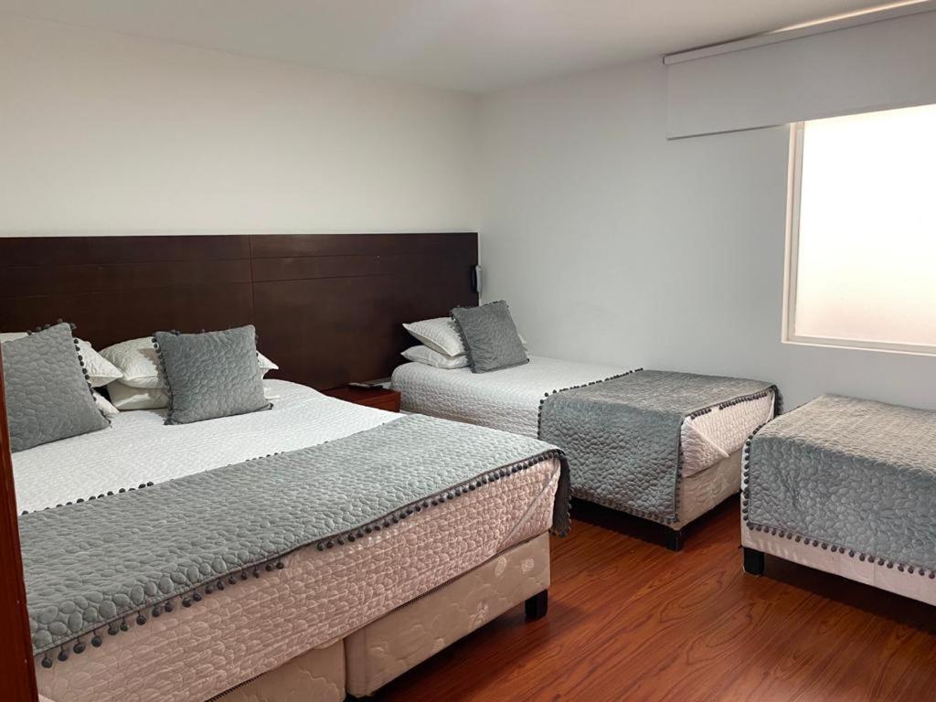Hotel Harrington 63 Bogota Buitenkant foto
